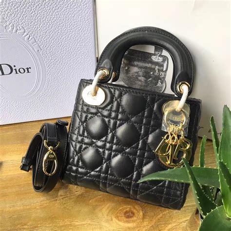 Copias de los bolsos de Dior baratas y muy chic